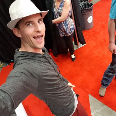 Read more about the article #177: Overcoming the fear of Public Speaking & Delivering Presentations with Tyler Foley