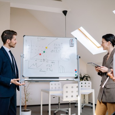 Read more about the article #179: 5 tips to help you deliver a more successful team Sales Pitch