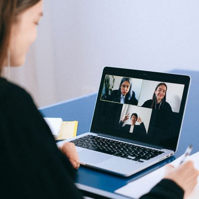 Read more about the article #169: 5 things not to do when presenting virtually