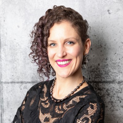 Read more about the article Linked In Profile Enhancement with Angela Mulrooney