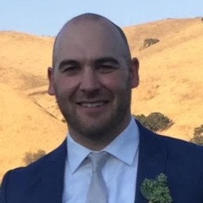 Read more about the article Pitching Sales the Professional Way with Bryan Charleau