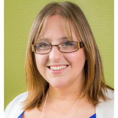 Read more about the article Your LinkedIn Profile Generating Sales with Naomi Johnson