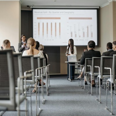 Read more about the article Transform your Business Presentations