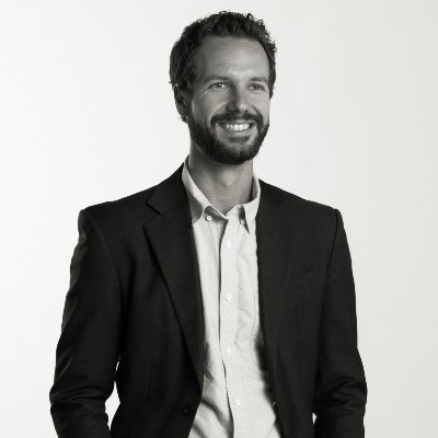 Read more about the article Turn your Networks into Sales with David Connors